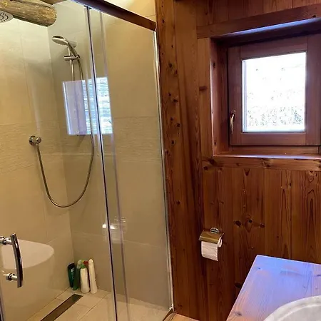 Magnificent Spacious 4 Bedroom Mountain With