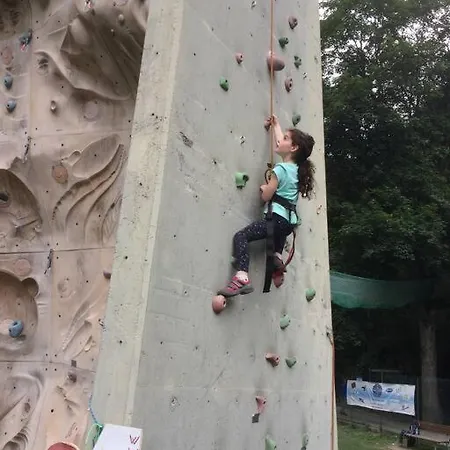 Magnificent Spacious 4 Bedroom Mountain With Villa *