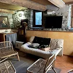 Magnificent Spacious 4 Bedroom Mountain With Spa, Free Ev Plug -in * Antey-Saint-André