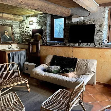 Magnificent Spacious 4 Bedroom Mountain With Spa, Free Ev Plug -in * Antey-Saint-André