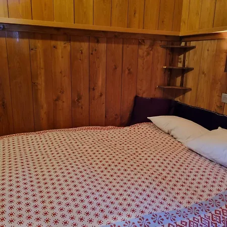 Magnificent Spacious 4 Bedroom Mountain With Antey-Saint-Andre