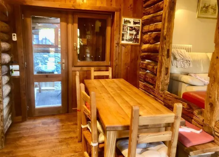 Magnificent Spacious 4 Bedroom Mountain With וילה Antey-Saint-André