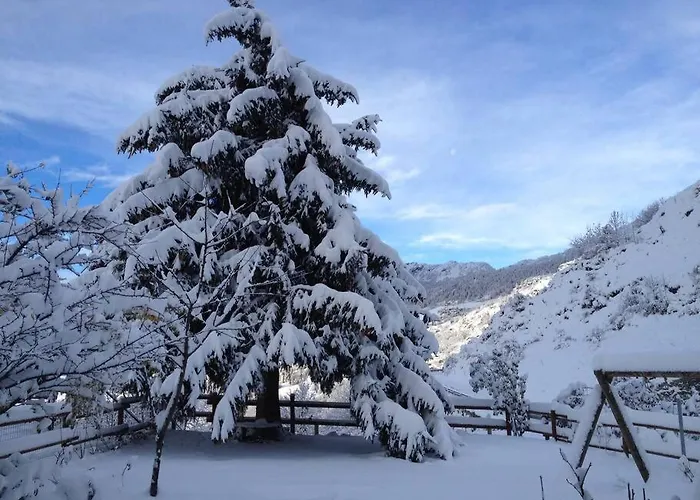 Magnificent Spacious 4 Bedroom Mountain With