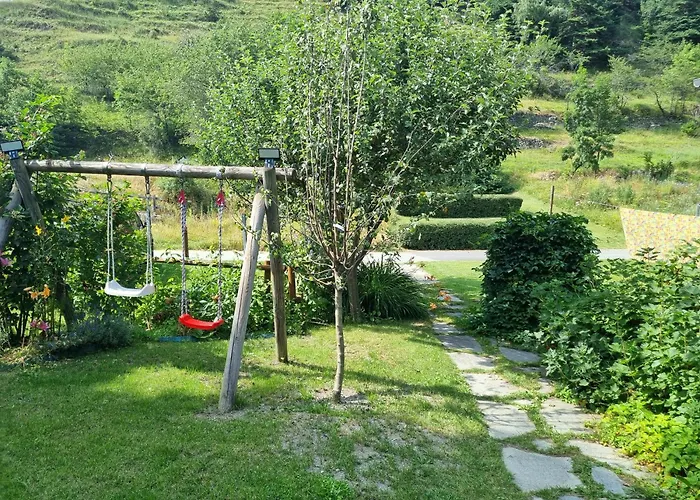 Magnificent Spacious 4 Bedroom Mountain With