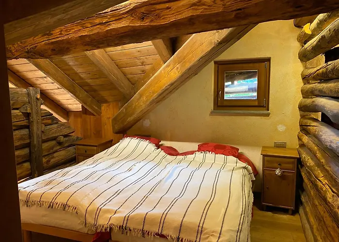 Magnificent Spacious 4 Bedroom Mountain With Antey-Saint-André