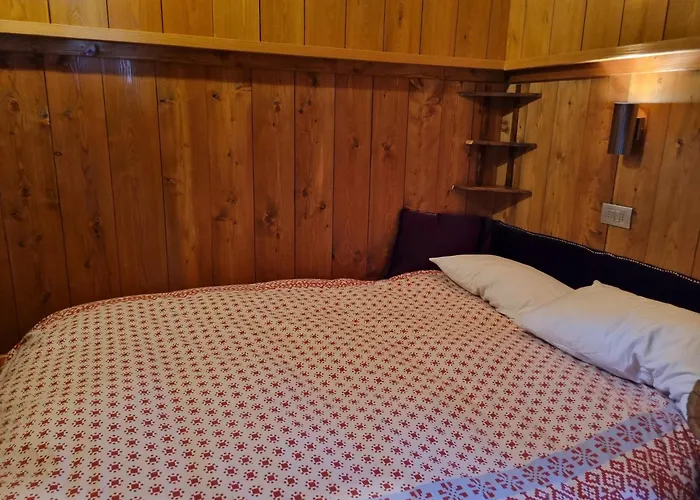 Magnificent Spacious 4 Bedroom Mountain With Antey-Saint-André